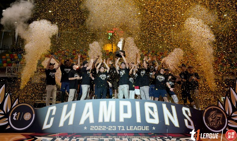 中信特攻隊奪下T1聯盟2022到23賽季總冠軍。圖／T1聯盟提供