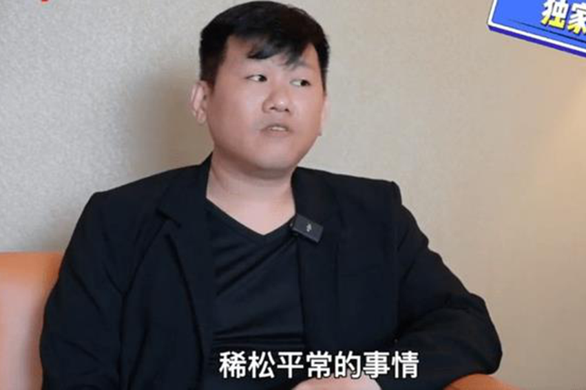 李東憲接受中國《海峽導報》專訪時抨擊台灣獨裁，是沒有言論自由的「鬼島」，並稱舉五星紅旗對他還說是稀鬆平常的事情。 圖／取自海峽導報