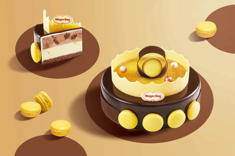 以雙重巧克力甘納許馬卡龍冰淇淋搭配芒果冰淇淋的「加冕時刻」。圖／Häagen-Dazs提供