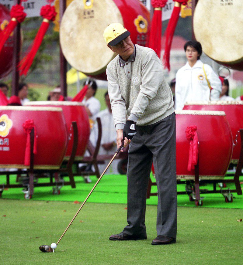 前總統李登輝喜好打高爾夫球聞名。圖／聯合報系資料照片