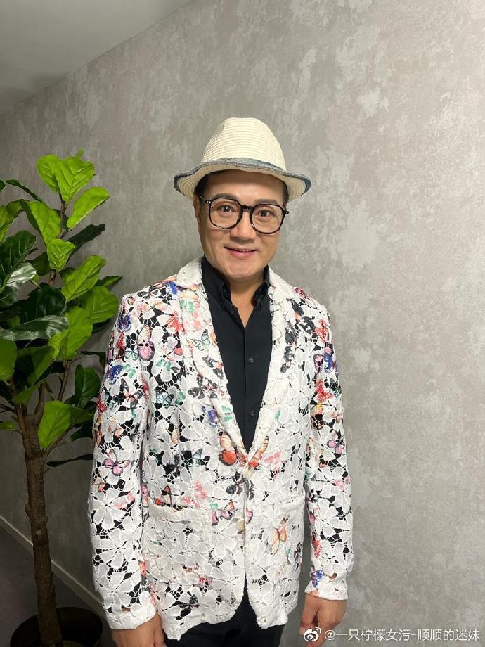 66岁香港资深艺人鲁振顺至今单身。图／摘自微博