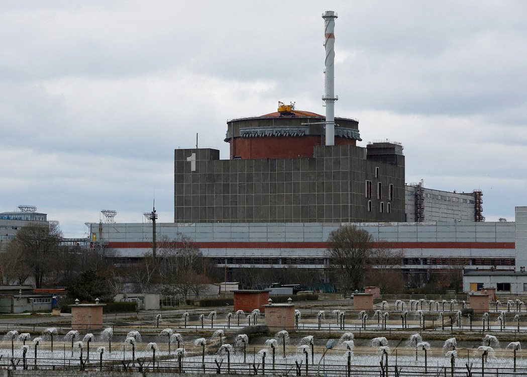 烏克蘭札波羅熱核電廠在戰事中遭俄軍掌控。路透