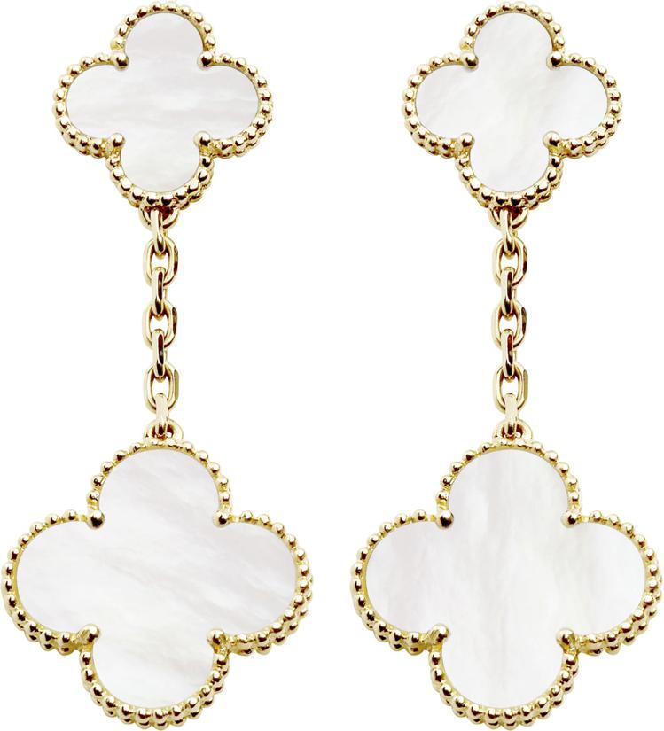 凱特王妃配戴款梵克雅寶Magic Alhambra 2枚墜飾耳環，黃K金鑲嵌珍珠...