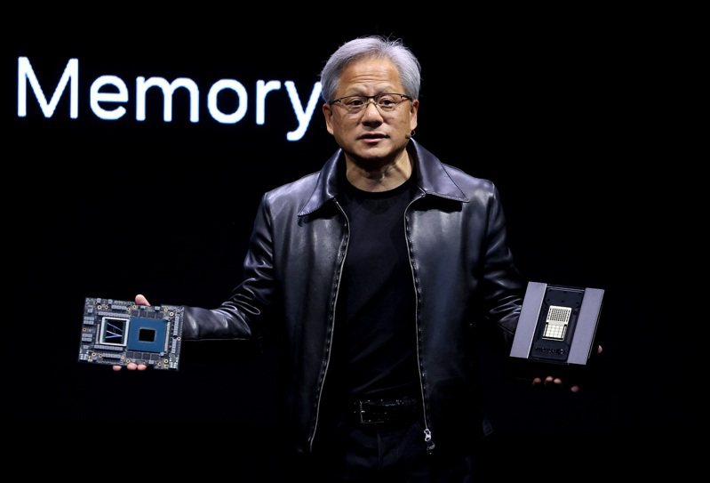 AI晶片設計大廠輝達（NVIDIA）執行長黃仁勳今天出席台北國際電腦展（COMPUTEX）發表演講。記者胡經周／攝影