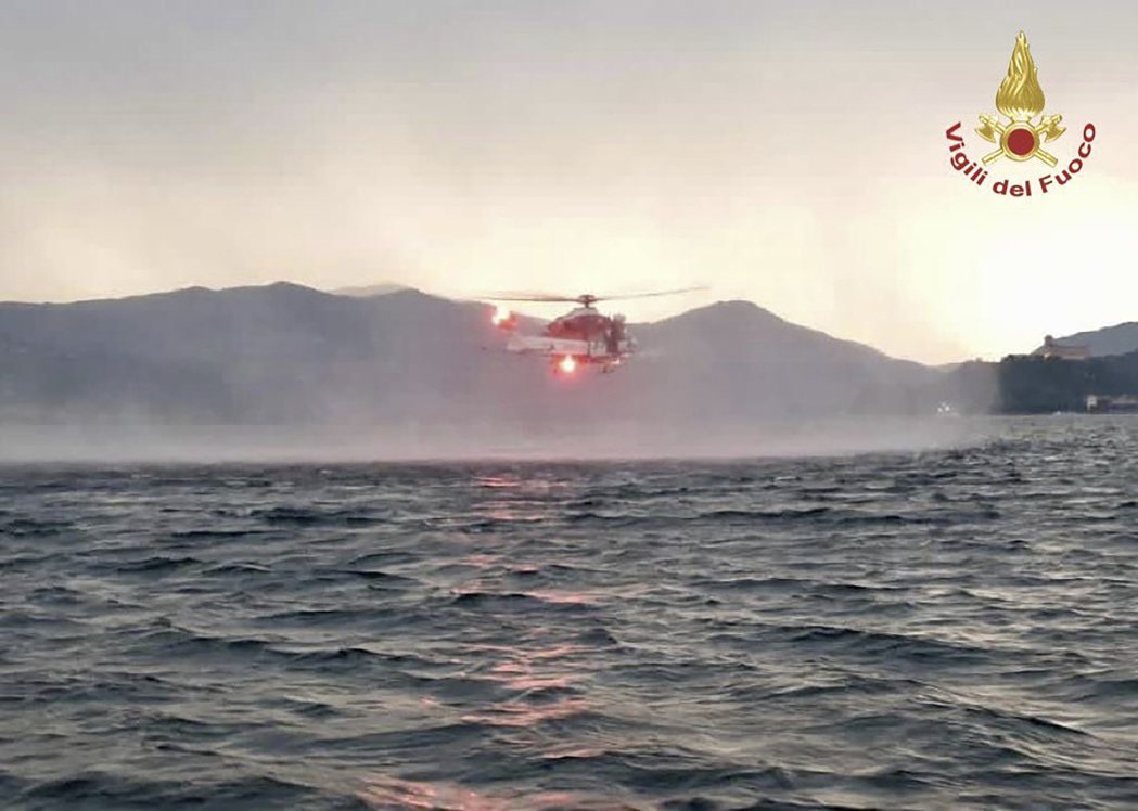 義大利媒體指出，一艘載有包括遊客在內共計超過20名乘客的船隻在北部馬喬爾湖遭遇強...