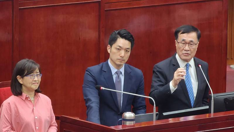 台北市長蔣萬安下午赴議會總質詢，答詢雙城論壇預算核銷問題。記者楊正海／攝影