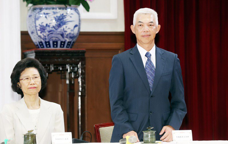律師尤伯祥（右）今被蔡英文總統提名為大法官人選。記者杜建重／攝影