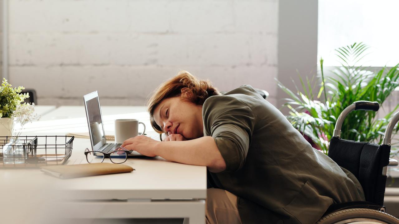 適度的午睡有助於上班族活絡大腦思考。示意圖／圖片來源：Pexels