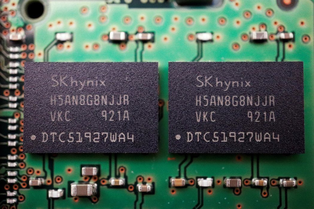 SK海力士製造的記憶晶片。  路透