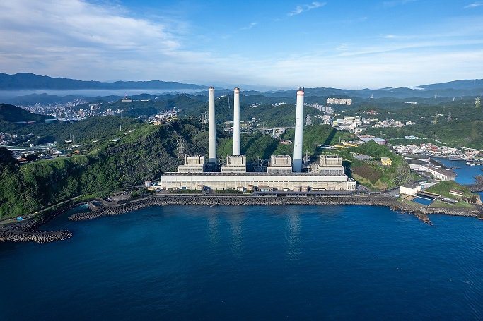 因為北台灣核電廠逐一除役，導致供電缺口，這也使得原本早該除役的協和電廠（圖）非但不能除役，還必須轉型為燃氣機組。圖／台電提供 ，