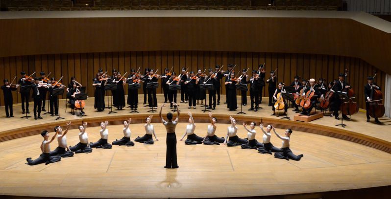 台南女中音乐班将与高雄左营高中舞蹈班共同推出「2023桔梗艺术季-弦舞」联合乐舞展演。图／台南女中提供