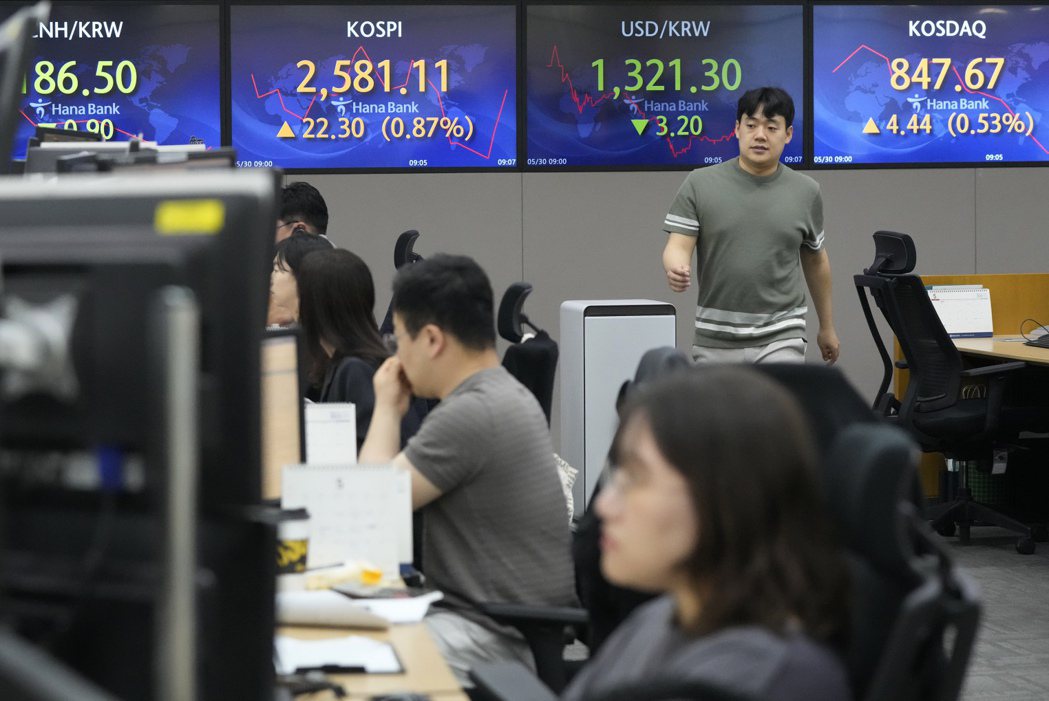 AI掀起投資浪潮，帶動南韓股市接近牛市。    美聯社