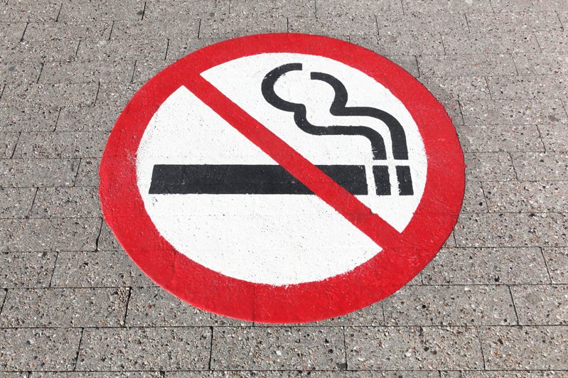 根據歐盟統計局數據，2019年，瑞典人15歲以上每天吸菸的人只有6.4%，此一比例在歐盟中最低，遠低於歐盟27國集團18.5%的水平。示意圖／ingimage