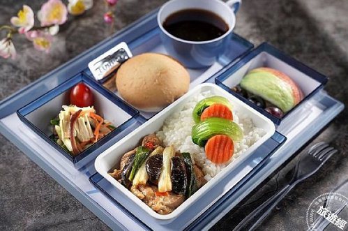 飛機餐的古往今來 史上第一個飛機餐「這時」就有 華航機上餐飲的新樣貌！
