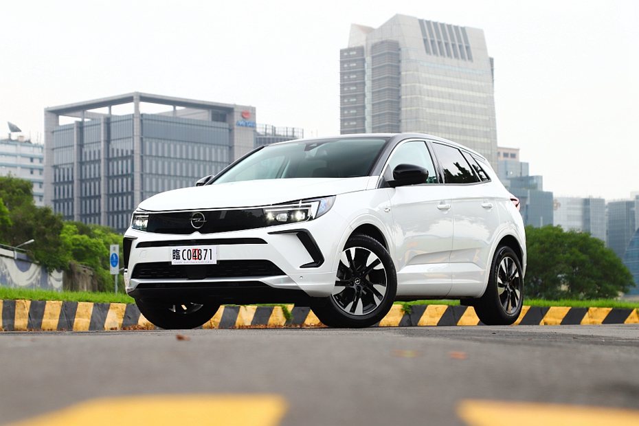 Opel台灣總代理歐吉汽車繼Mokka跨界休旅之後，再導入第二款產品線Grandland家庭休旅。 記者張振群／攝影
