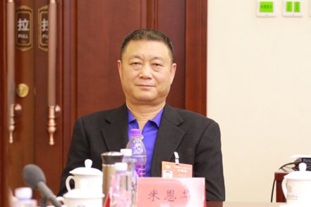 新疆華凌工貿（集團）有限公司總裁米恩華。圖取自人民網