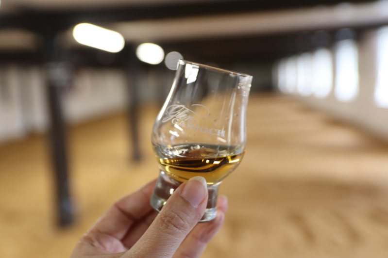 威士忌領域裡已然罕見的自力發麥製程，此刻在蘇格蘭只剩不到十家依舊採用。圖／葉怡蘭提供