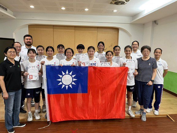 中華青年籃網球代表隊今天授旗。圖／中華民國籃網球協會提供