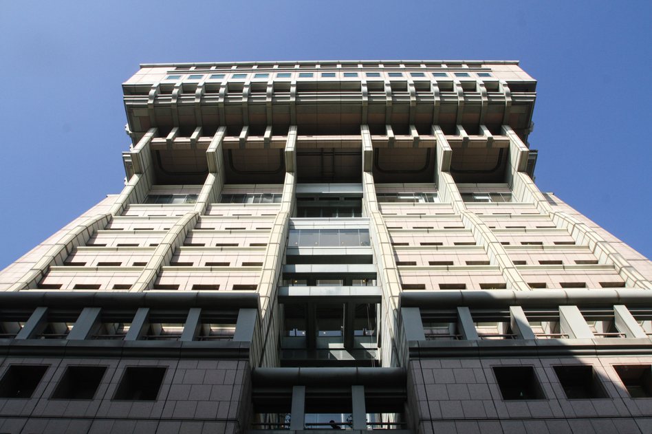 去年宏國大樓以屋齡33年的既有建築之姿，取得美國綠建築協會LEED既有建築類別白金級認證，也是世界罕見的「高齡綠建築」認證者。圖為宏國大樓。記者鄭清元／攝影