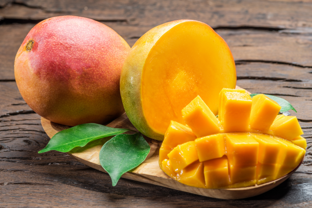 命理專家提醒愛吃芒果的朋友不宜食用過量芒果。圖片來源:Canva