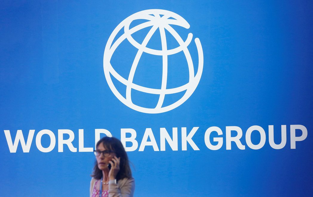 世界銀行上調今年全球經濟預測，預測大陸GDP增至5.6%。（路透）