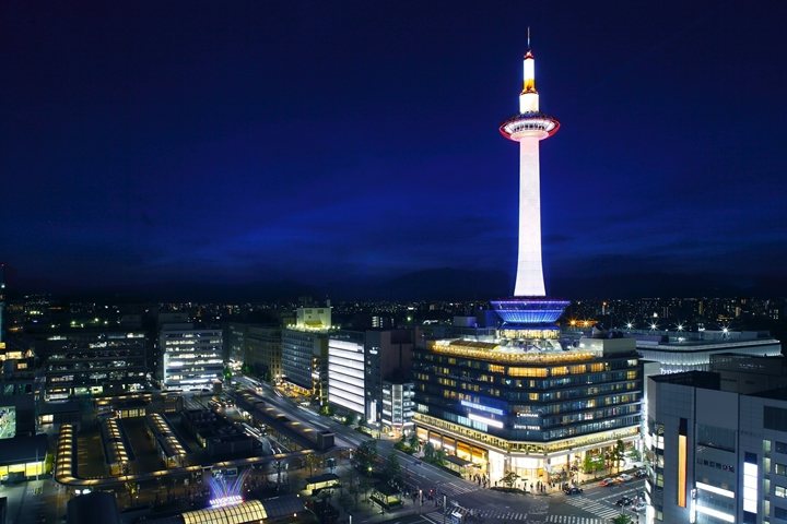▲京都塔夜間點燈示意圖。　圖：NAKED, INC.／來源