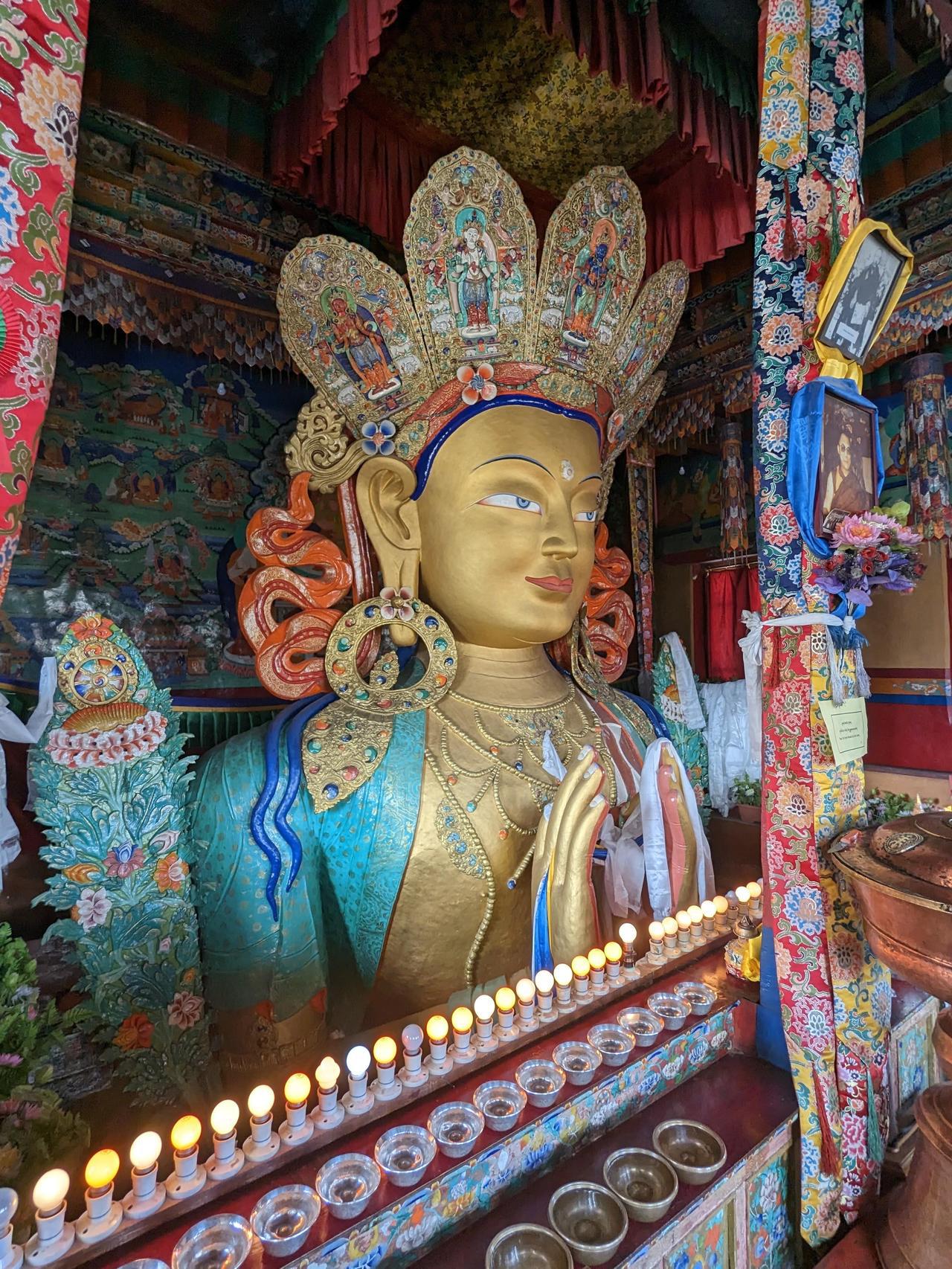 ▲提克西寺 Thiksey Gompa 彌勒佛像，這在2F
