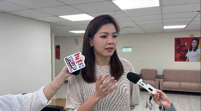 台北市議員鍾沛君今天在臉書控訴資深媒體人朱學恒在去年8月一場飯局上，對她毛手毛腳，甚至無預警將她抱住強吻2次。本報資料照