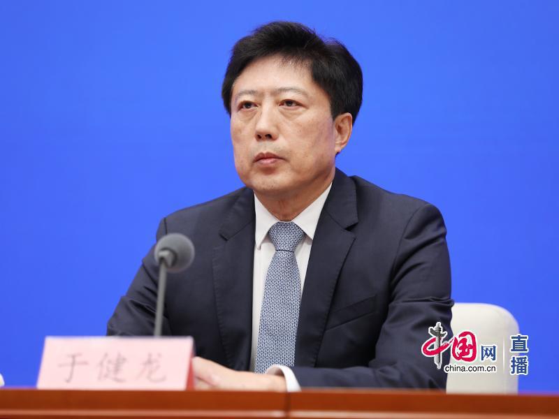 大陸貿促會副會長于健龍表明堅決反對脫鉤斷鏈。　中國網