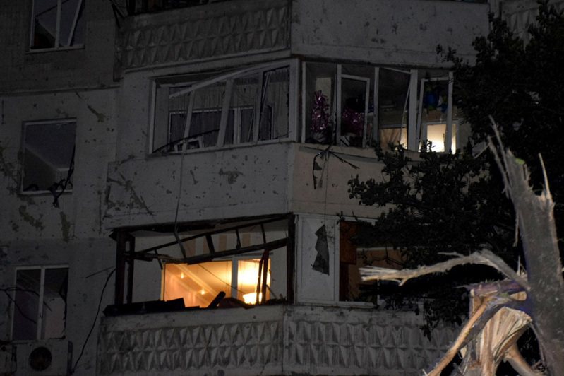 烏克蘭軍方稱，俄軍無人機10日對敖德薩發動攻擊，造成建物損毀。路透