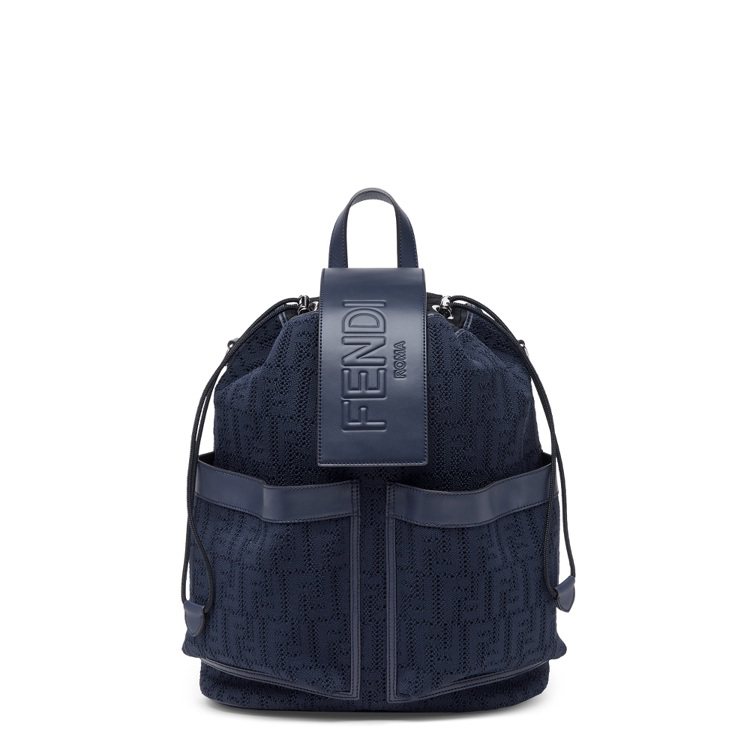 FENDI中型款式FENDI STRIKE深藍色FF針織背包，79,000元。圖／FENDI提供