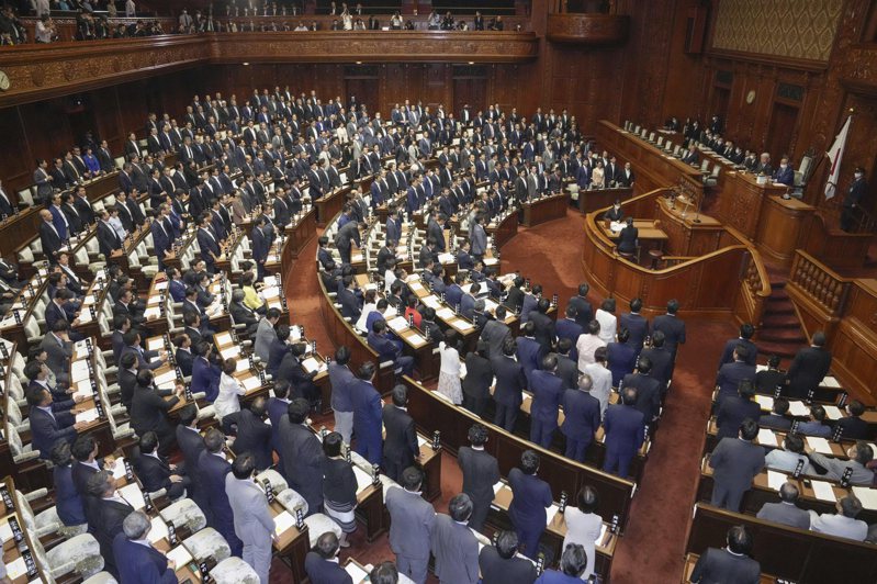 日本眾議院全體會議今天表決通過「LGBT理解增進法案」。美聯社