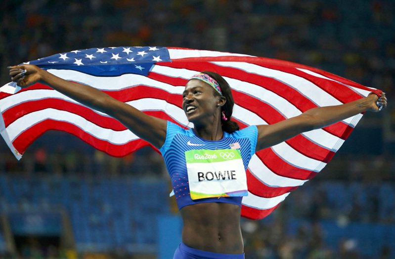美國知名田徑短跑女將鮑維（Tori Bowie）上個月驚傳在家逝世，享年32歲。路透