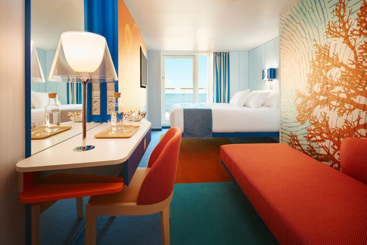 ▲托斯卡尼號艙房充滿現代感以及豐富色彩，並將義大利設計的精隨體現於艙房每一處細節之中。　圖：永信旅遊／提供