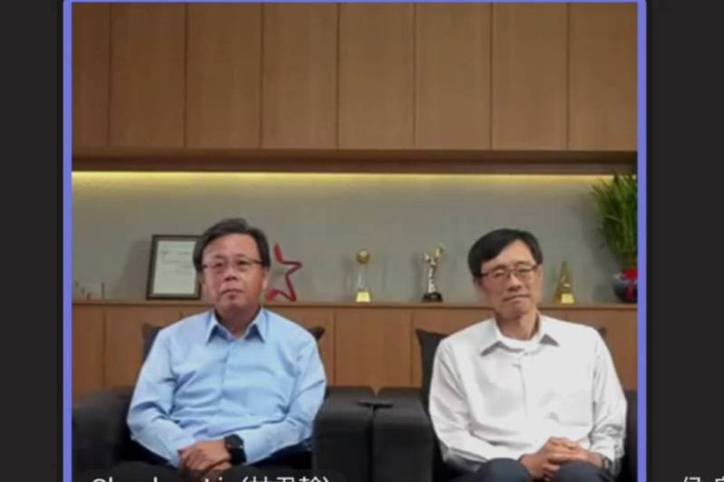 華碩今日召開線上記者會，由左至右為華碩共同執行長胡書賓、許先越。記者吳凱中／攝影