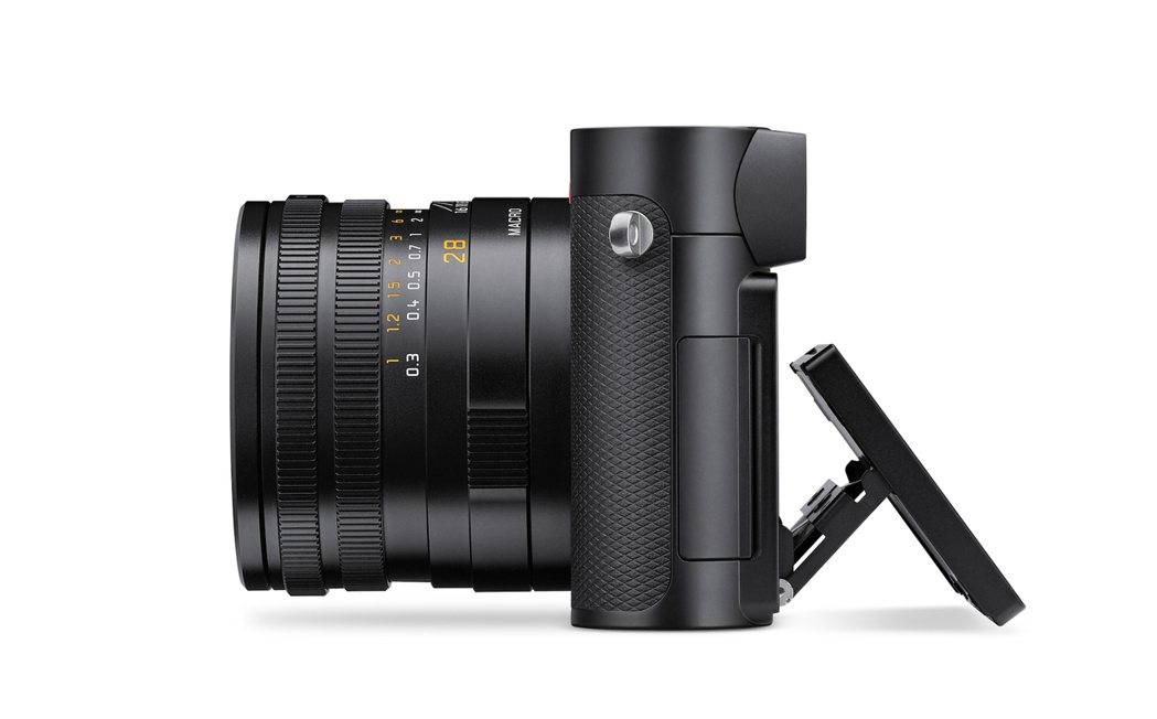 Leica Q3首度搭載可翻折螢幕。圖｜Leica