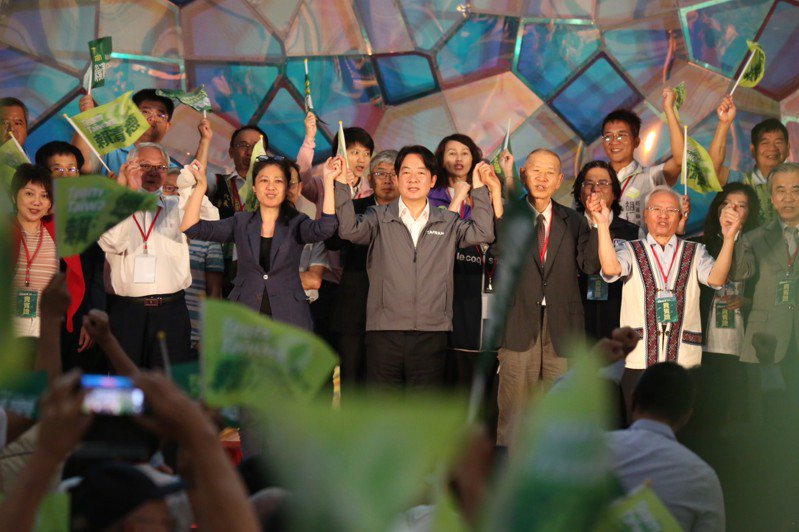 花蓮縣信賴台灣之友會今天成立，民進黨總統參選人賴清德到場致詞。記者王燕華／攝影