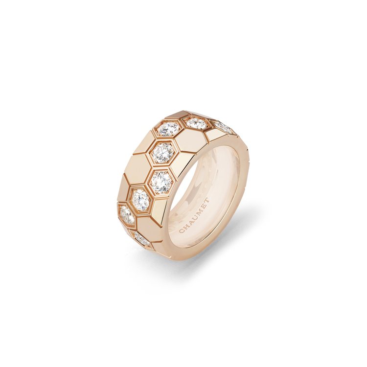 CHAUMET Bee My Love 18K玫瑰金鑽石戒指，鑲嵌明亮式切割鑽石。圖／CHAUMET提供