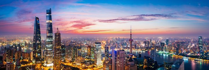 ▲中國大陸第一高樓上海中心大廈的夜色，是旅行上海的必賞之景。　圖：Shutterstock／來源