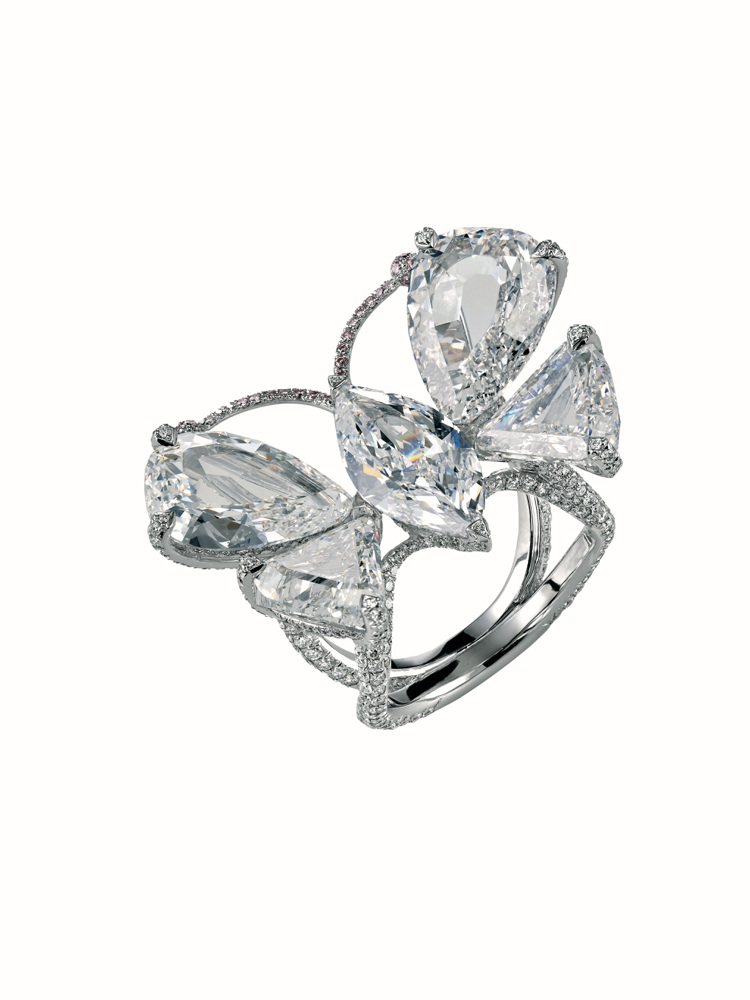 獨一無二之作，頂級珠寶系列戒指，18K白金鑲嵌6顆總重23.38克拉梨形切割鑽石...