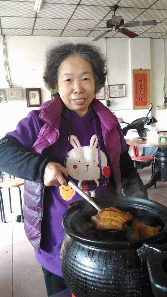 林媽媽手藝很好，開自助餐店直到79歲才退休。 圖／林金立提供