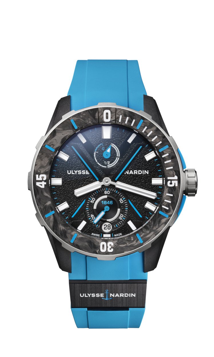 潛水系列Diver Net腕錶蔚藍款，44毫米、Carbonium®碳正離子與精鋼表殼、UN-118自動上鍊機芯、動力儲存60小時、防水300米，38萬4,000元。圖／雅典表提供