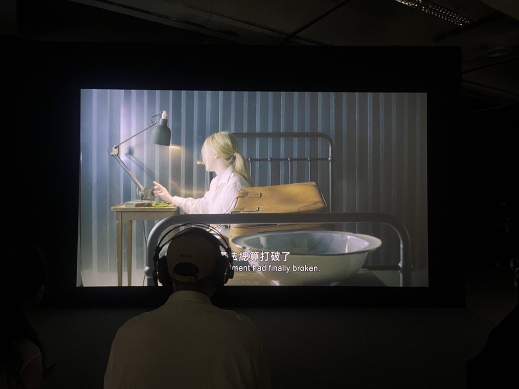 琵拉．瑪塔–杜邦，《魔山》，2016，單頻道高畫質錄像、彩色、有聲，22分04秒...