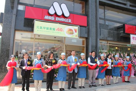 摩斯漢堡金門民權店為金門第一家速食店，2012年開幕也造成轟動。圖／摩斯漢堡提供