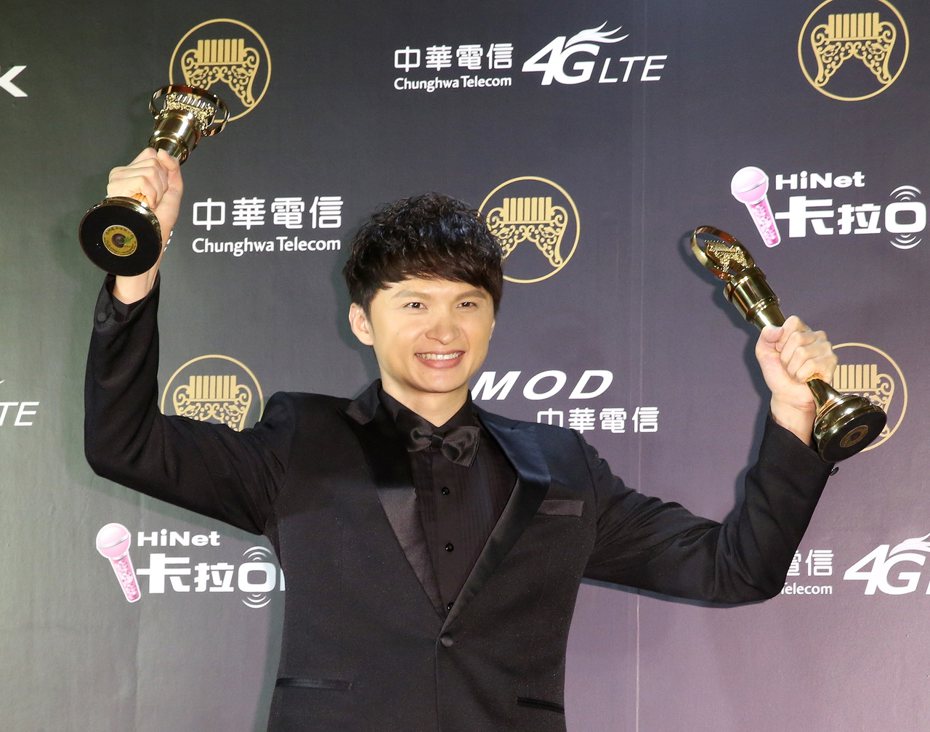 陳建瑋2014年第25屆金曲獎他以首張台語專輯《三十岀頭》最佳台語男歌手獎和最佳台語專輯獎。 圖／聯合報系資料照