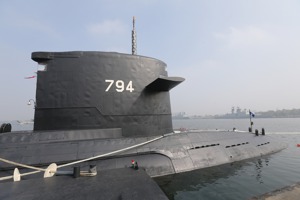 海軍左營軍區潛艦碼頭，圖為海軍256戰隊劍龍級潛艦的二號艦海虎艦。圖／聯合報系資料照片