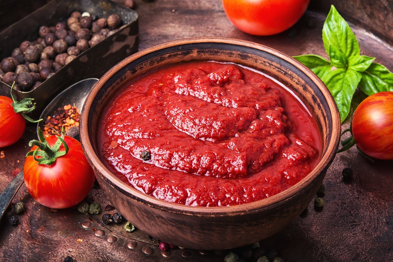 吃番茄醬、熱狗等同「吃蟲」？專家曝紅色素真相。圖/ingimage