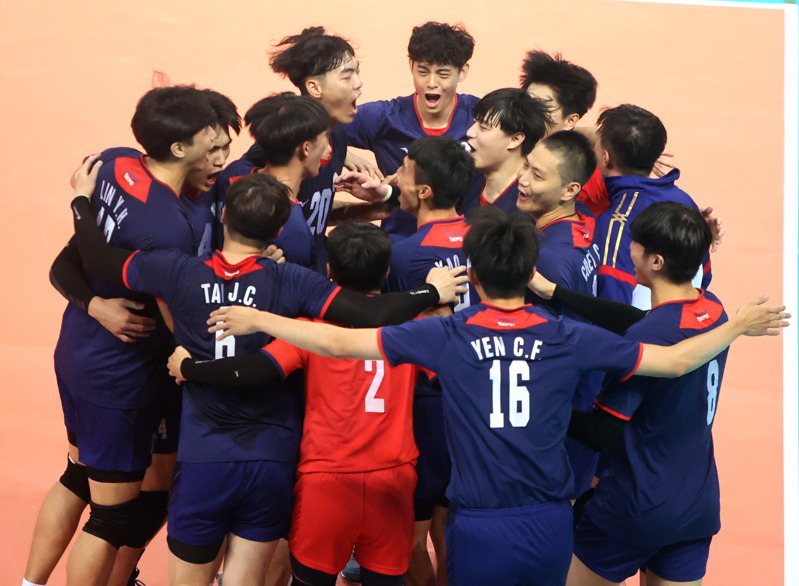 中華隊在分組賽首戰以局數3：1擊敗哈薩克。圖／中華民國排球協會提供
