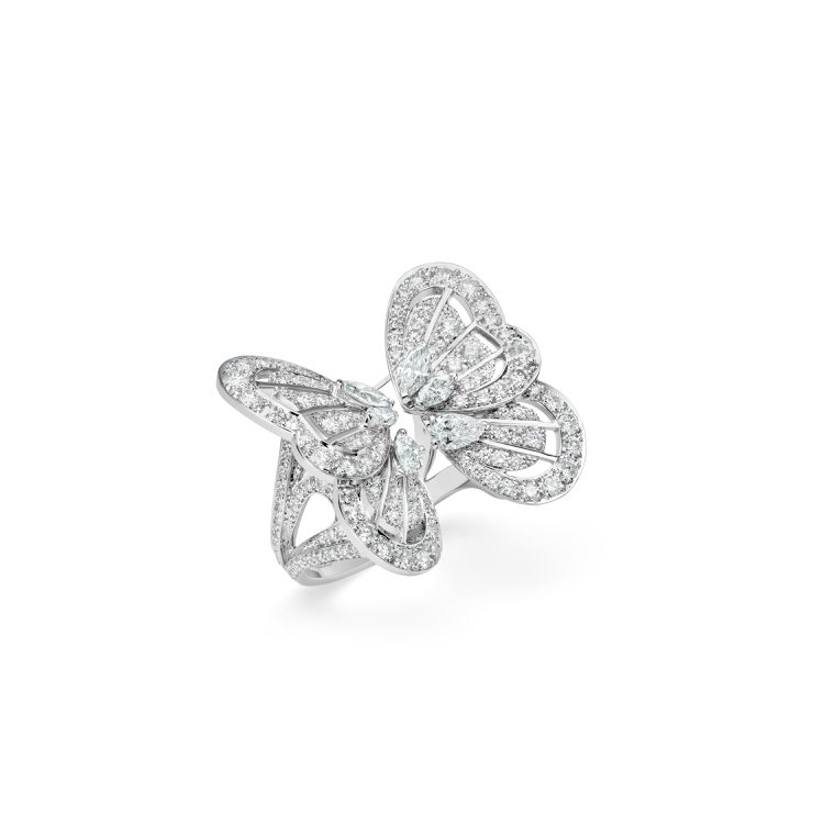 謝欣穎配戴De Beers Portraits of Nature butterfly高級珠寶鑽石戒指，約131萬元。圖／De Beers提供