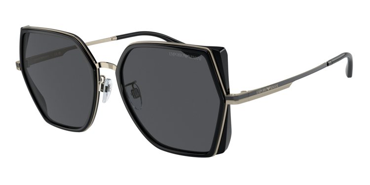 Emporio Armani春夏太陽眼鏡，6,000元。圖／Luxottica提供